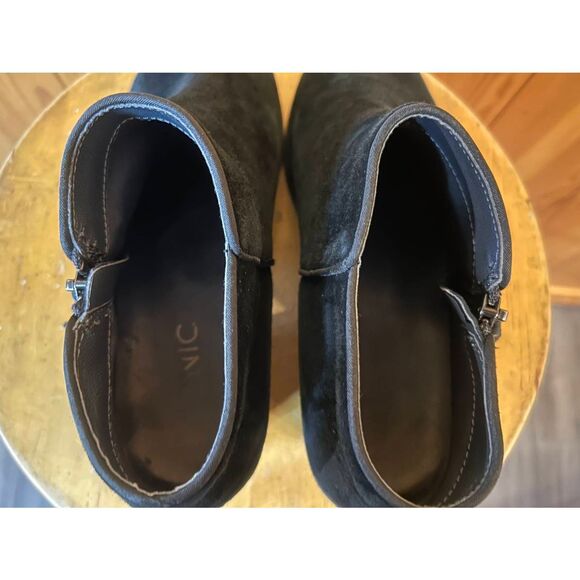 Vionic Womens Black Suede Ankle Bootie Low Block Heel Side Zip Size 7.5 - Picture 6 of 10